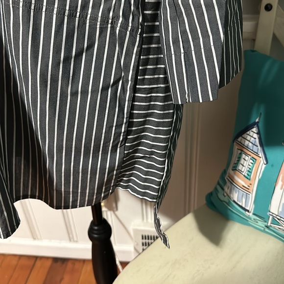 EUC Comfy USA Stripe Tunic button blouse - Picture 5 of 7